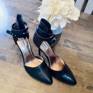 Steve Madden Black Leather Studded Heels Size 11